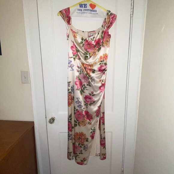 Reformation 100% Silk Dress Giverny Pattern Size 8 - Picture 2 of 5